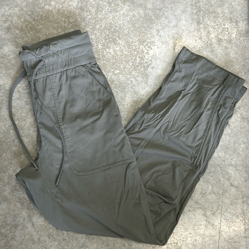 Lululemon pants